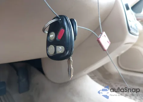 2004 Cadillac Deville Standard z USA, uszkodzony, nr VIN 1G6KD54Y04U215146